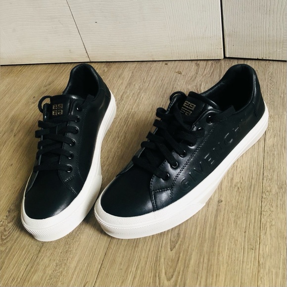 Givenchy men sneakers size 10 US. 44 EU - Picture 2 of 9